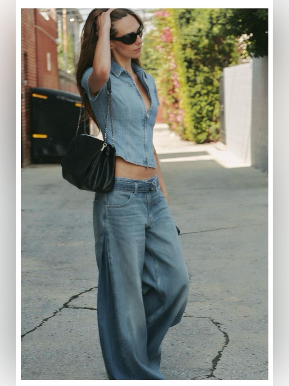 ZW MID-RISE BELTED JEANS